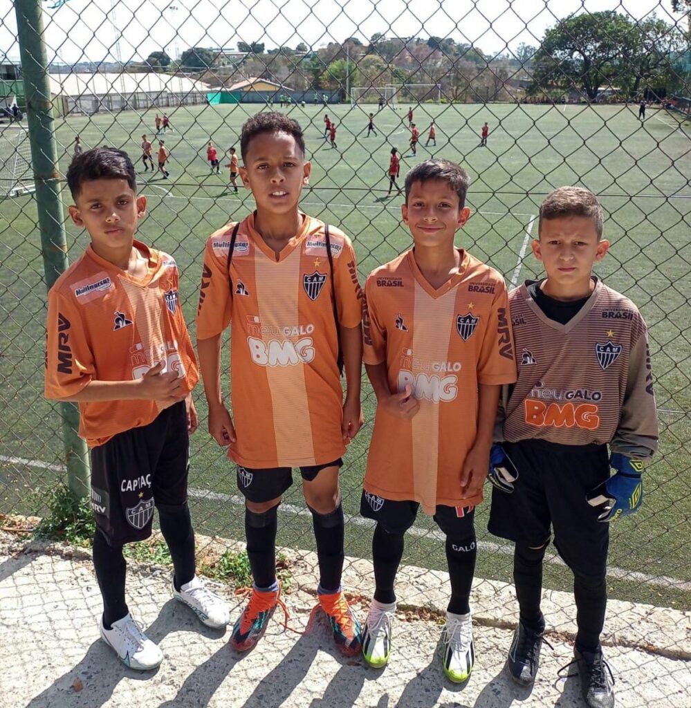 Garotos de escolinha do Acre são selecionados para testes na base do  Atlético-MG, futebol